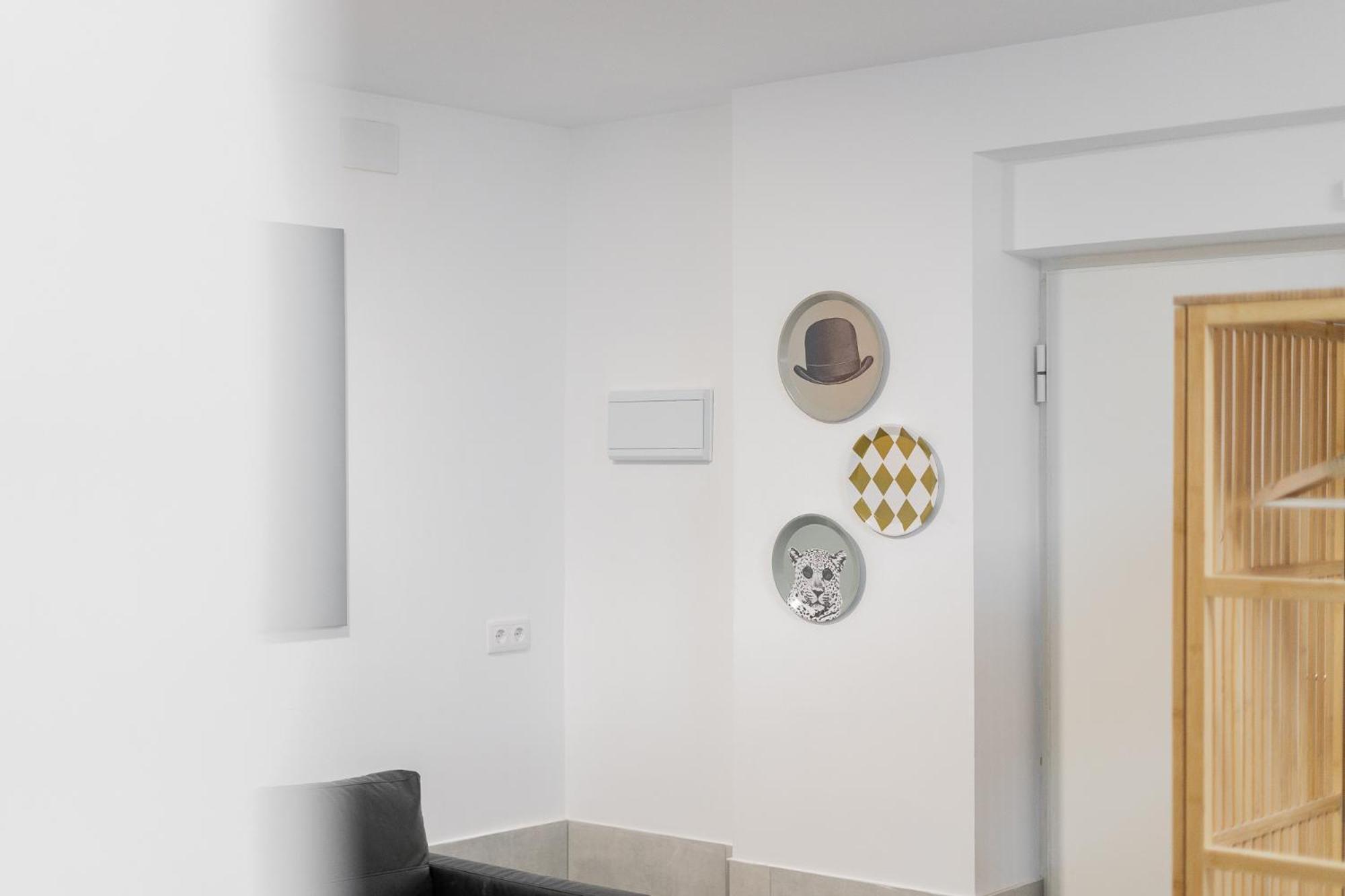 Aptuvalencia-F&B Sol Sl Luaran gambar